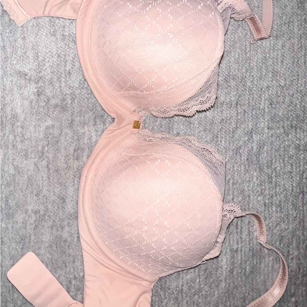 Chantelle Soft Pink Lace Bra